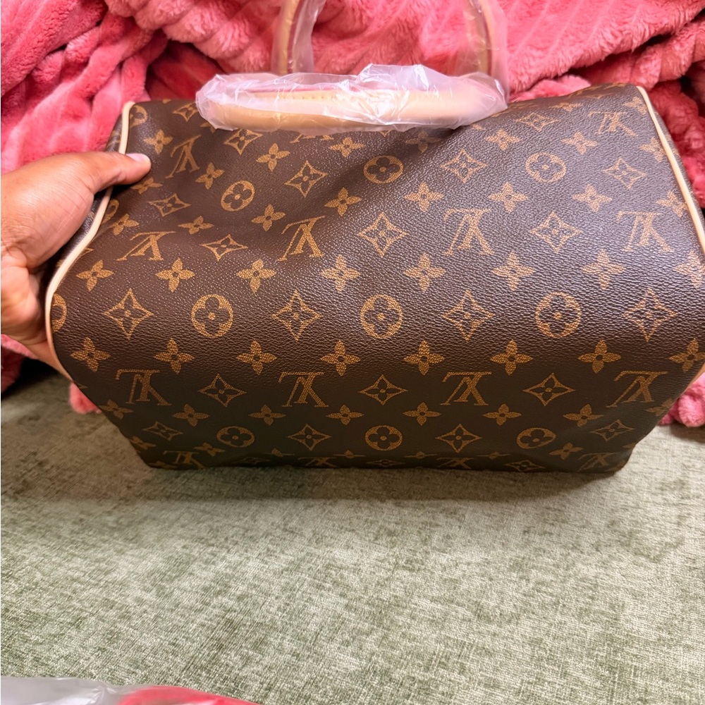 Source Unknown Brown Monogram Satchel with Tan Tr… - image 4